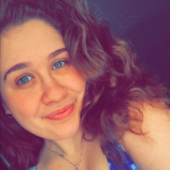 Meet your Posher, Samantha - Picture 1 of 1